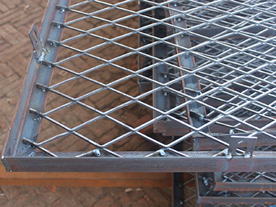 腳踏鋼板網(wǎng)